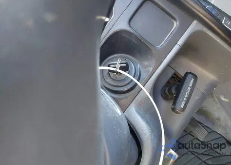 1998 Toyota Tacoma из США, поврежденный, VIN 4TANL42N9WZ152114